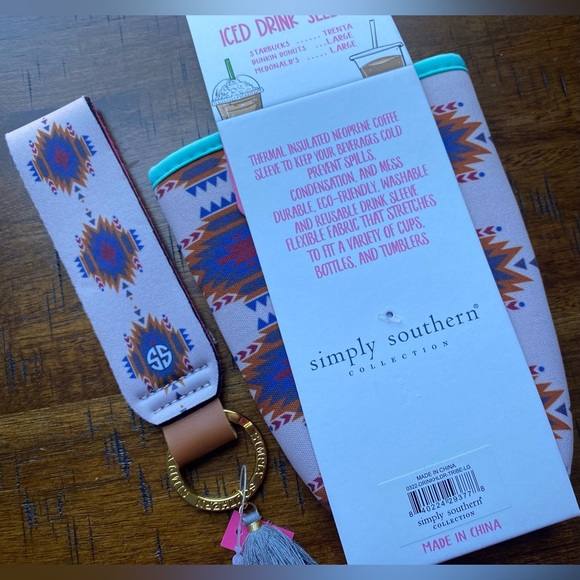 •NEW•Simply Southern Iced Drink Holder with Handle + Key Fob Keychain- ‘TRIBE’ - Picture 7 of 10